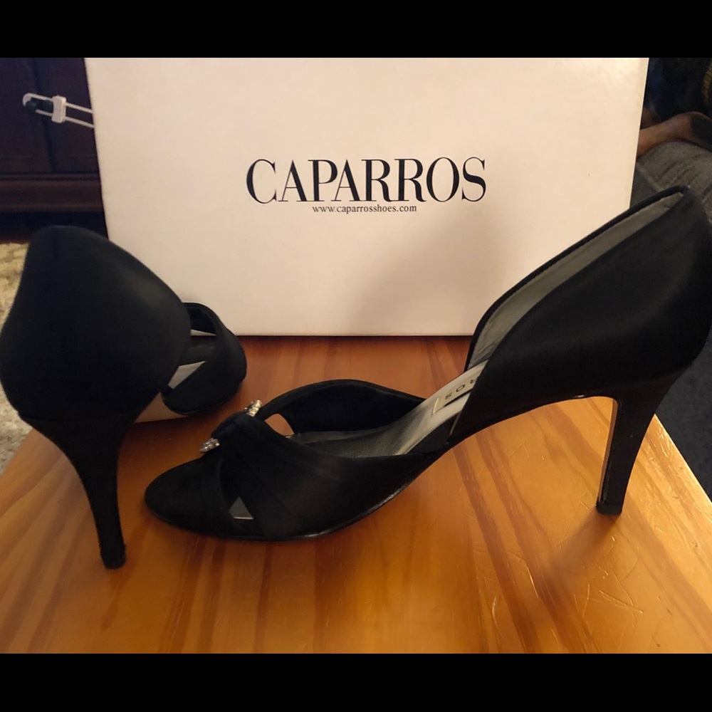 Caparros Black dress shoe